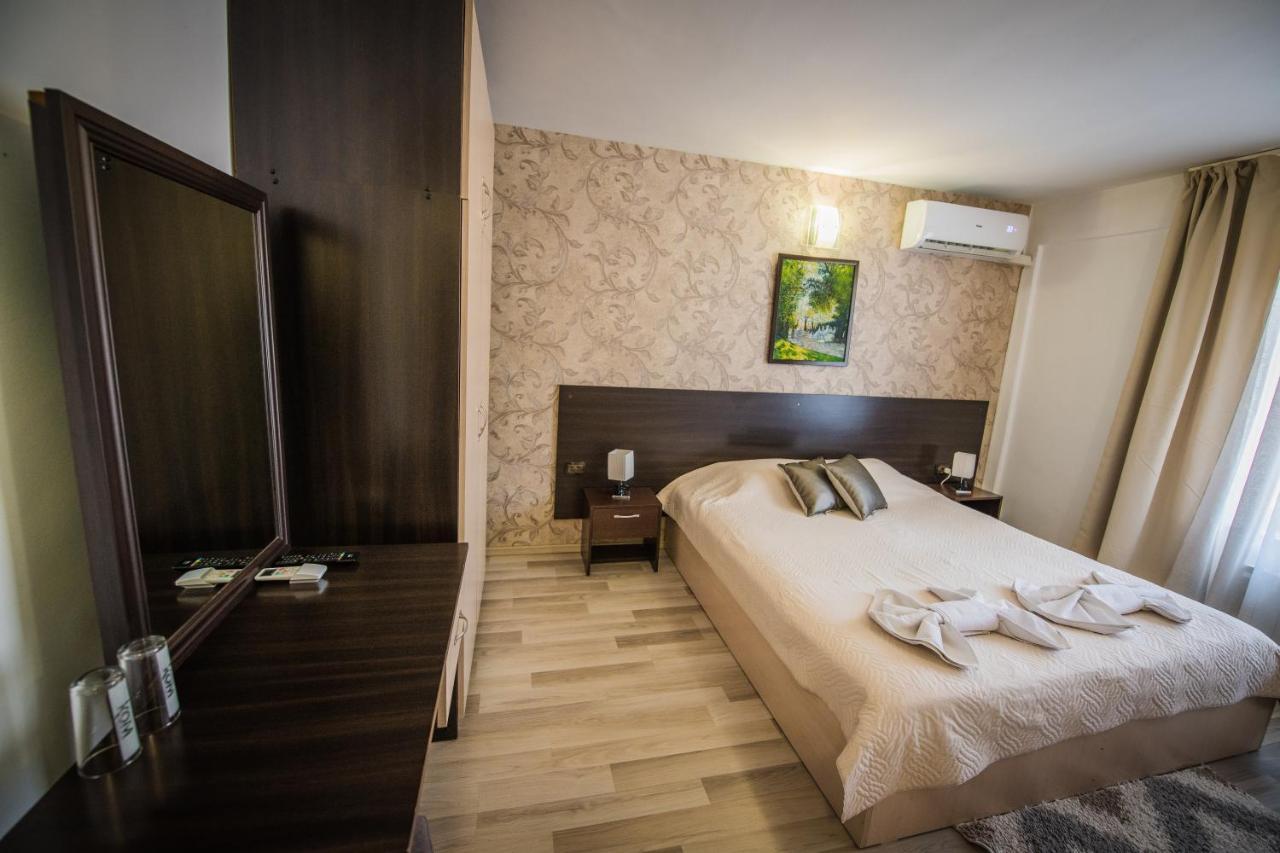 Vida Family Hotel ヴィディン エクステリア 写真