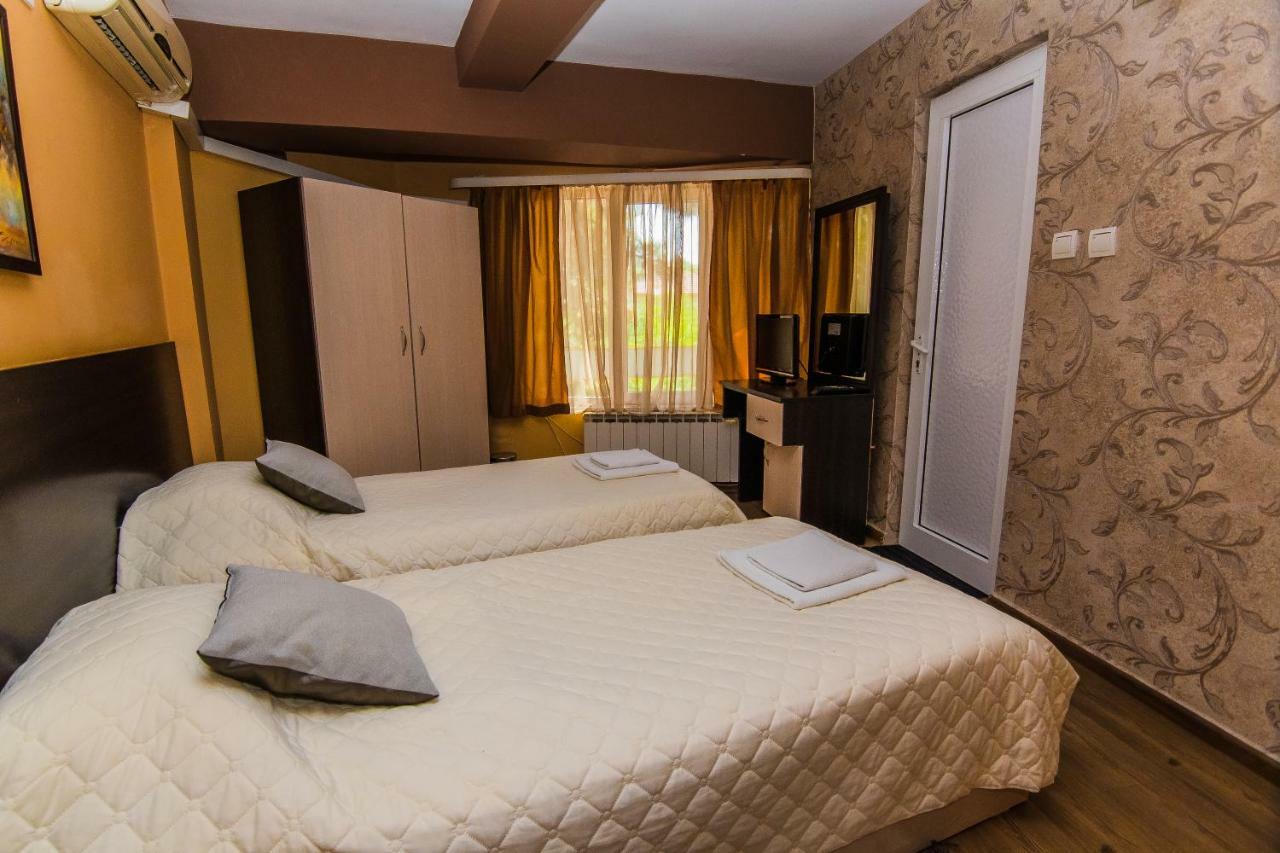 Vida Family Hotel ヴィディン エクステリア 写真
